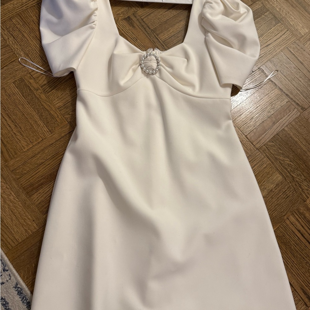 Elegant White Likely Dress with Puff Sleeves